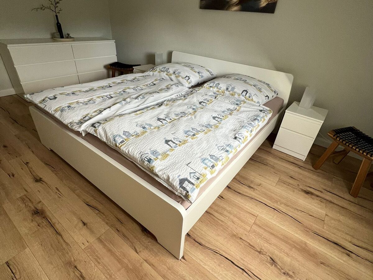 Schlafzimmer mit Doppelbett